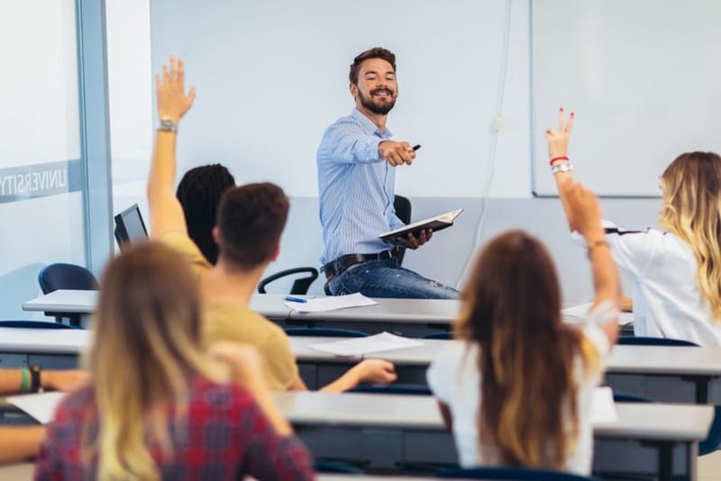 Os desafios dos professores e gestores na educação 4.0